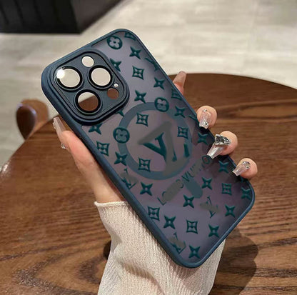 スマホケース  高級感マグネット式  ダブルV  レンズ保護付き   耐衝撃・防振性能に優れ、高級感あふれるスマホケースで、iPhone12~16 に対応