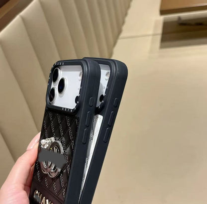 スマホケース  高級感  ダブルCC  耐衝撃・防振性能に優れ、高級感あふれるスマホケースで、iPhone12~17 に対応