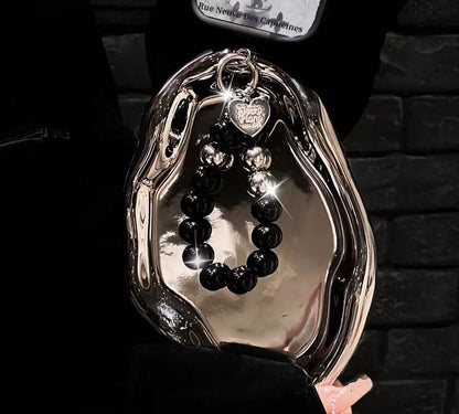 スマホケース  高級感 ストラップ付き  ダブルV  耐衝撃・防振性能に優れ、高級感あふれるスマホケースで、iPhone11~17 に対応