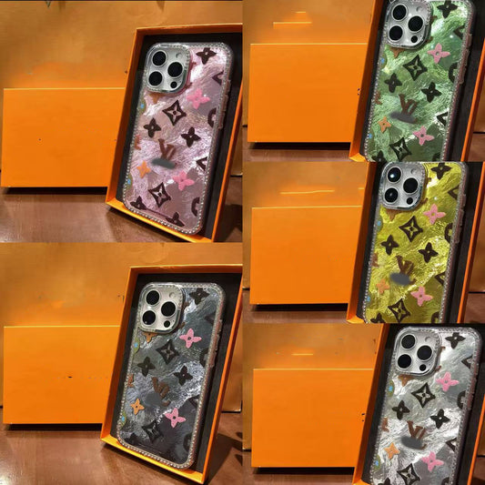 スマホケース  高級感レーザー光 ダブルV    耐衝撃・防振性能に優れ、高級感あふれるスマホケースで、iPhone13~16 に対応