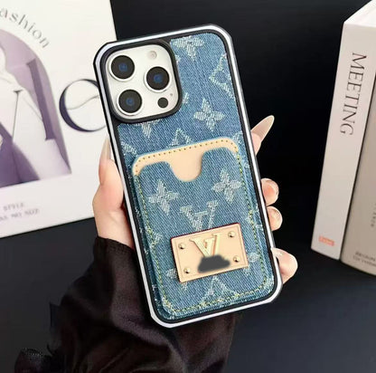 スマホケース  高級感デニムの雰囲気カードホルダー付き  ダブルV  耐衝撃・防振性能に優れ、高級感あふれるスマホケースで、iPhone12~17 に対応