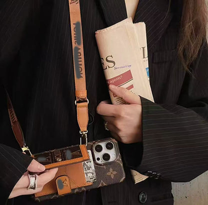 スマホケース  高級感カードホルダー付き・ストラップ付き  ダブルV  耐衝撃・防振性能に優れ、高級感あふれるスマホケースで、iPhone13~17 に対応