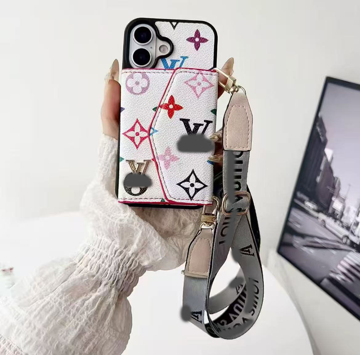 スマホケース  高級感カードホルダー付き・ストラップ付き  ダブルV  耐衝撃・防振性能に優れ、高級感あふれるスマホケースで、iPhone12~17 に対応