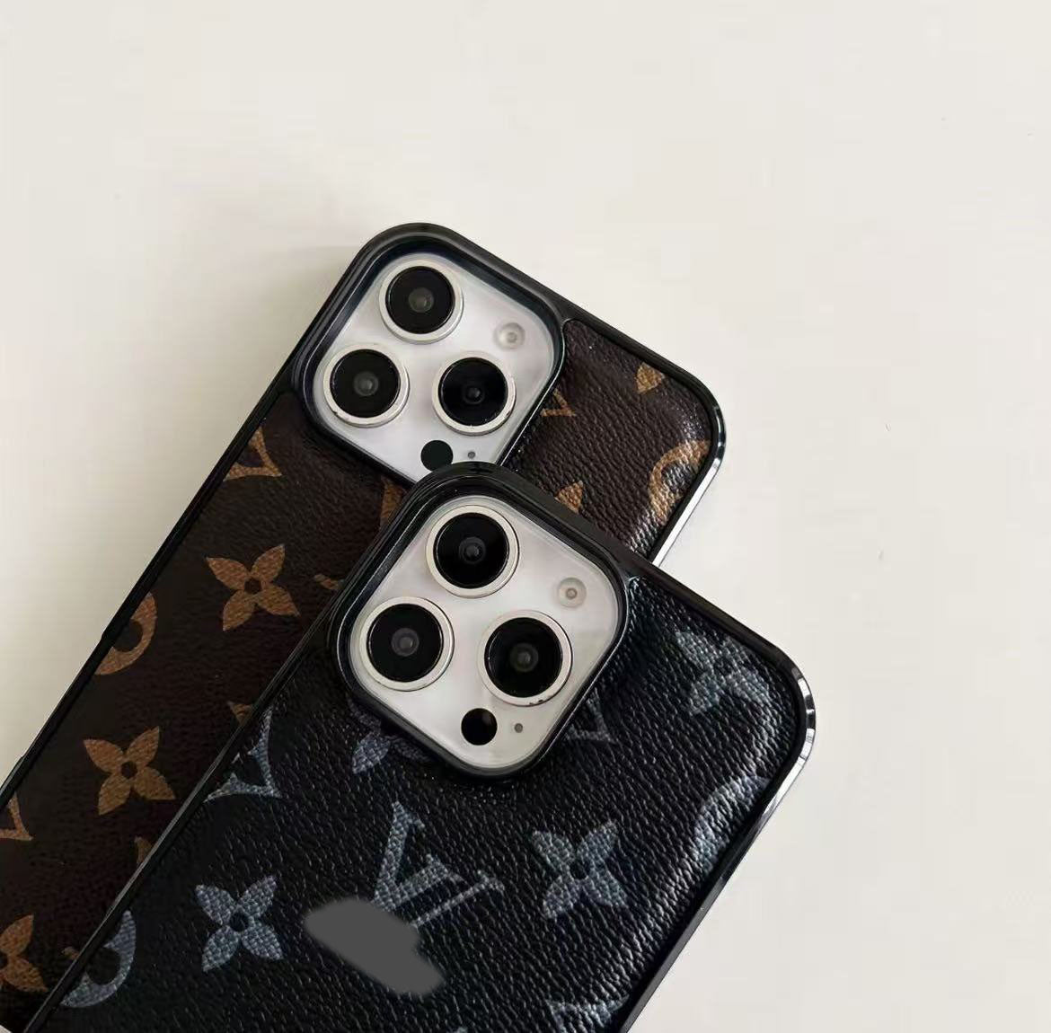 スマホケース  高級感マット質感  ダブルV  耐衝撃・防振性能に優れ、高級感あふれるスマホケースで、iPhone12~16 に対応