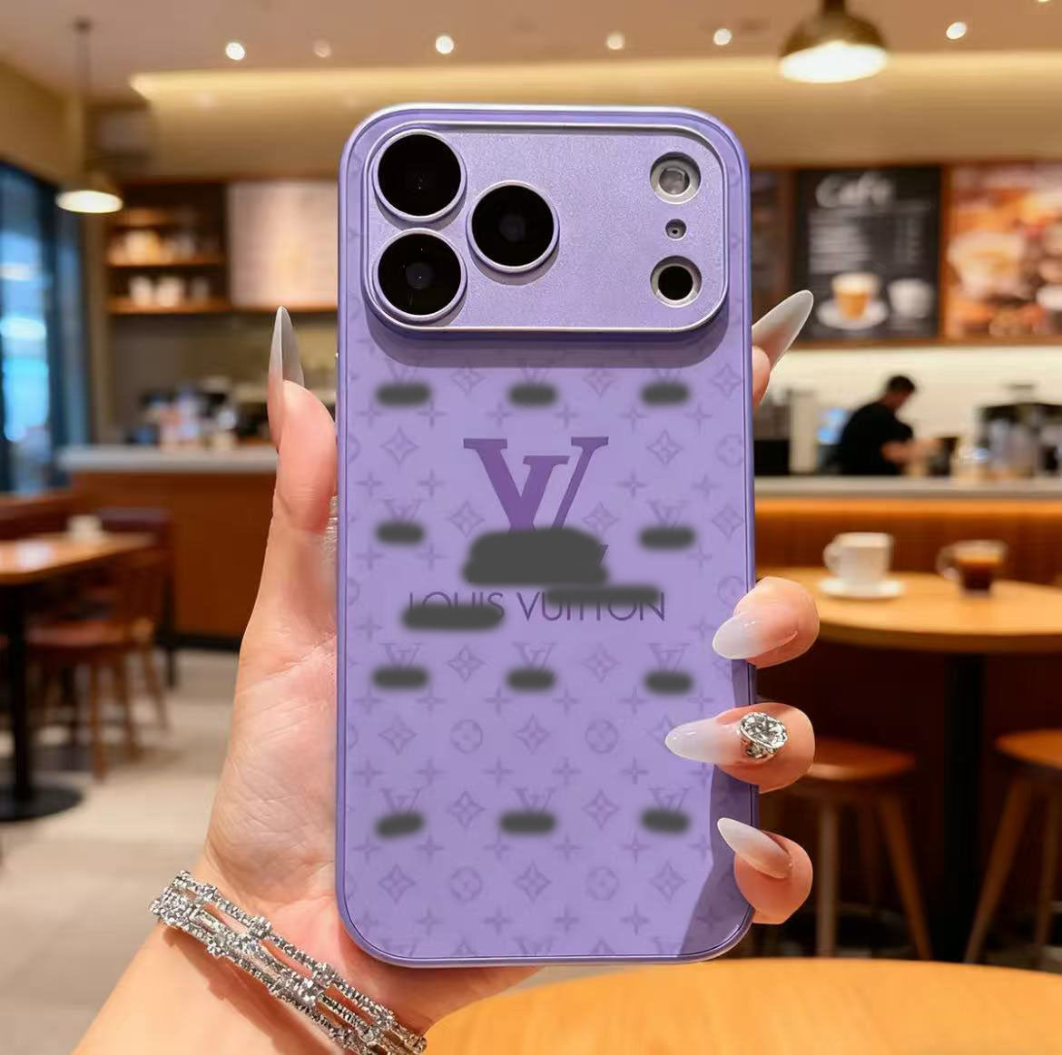 スマホケース  高級感強化ガラススマホケース   ダブルV    耐衝撃・防振性能に優れ、高級感あふれるスマホケースで、iPhone12~17 に対応