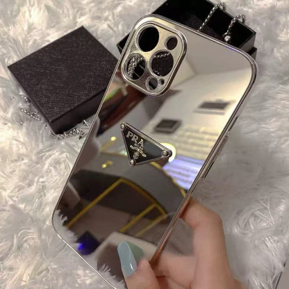 スマホケース  高級感メッキミラースマホケース   ダブルPRA**    耐衝撃・防振性能に優れ、高級感あふれるスマホケースで、iPhone12~16 に対応