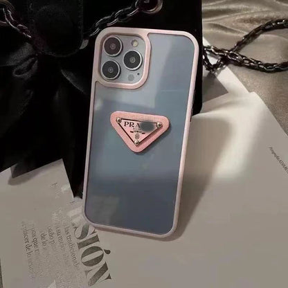 スマホケース  高級感のある透明スマホケース   ダブルPRA**    耐衝撃・防振性能に優れ、高級感あふれるスマホケースで、iPhone12~17 に対応