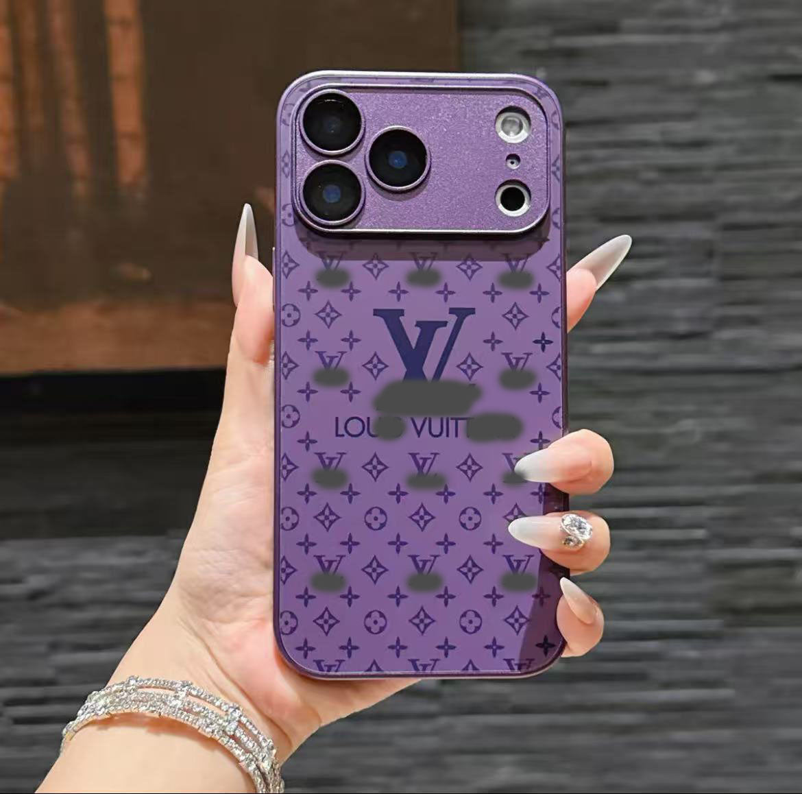 スマホケース ガラス質感 ダブルV レンズ保護付き 耐衝撃・防振性能に優れ、高級感あふれるスマホケースで、iPhone12~17 に対応