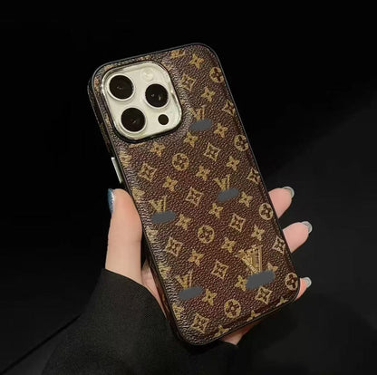 スマホケース  高級感スマホケース   ダブルV  耐衝撃・防振性能に優れ、高級感あふれるスマホケースで、iPhone12~17 に対応