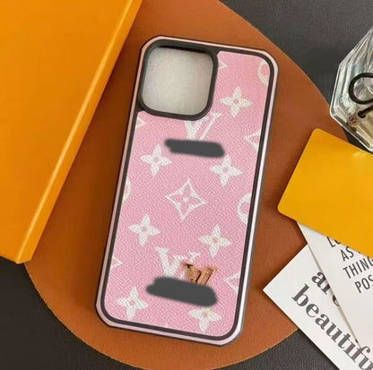 スマホケース  高級感エッジ大窓スマホケース  ダブルV   耐衝撃・防振性能に優れ、高級感あふれるスマホケースで、iPhone12~17 に対応