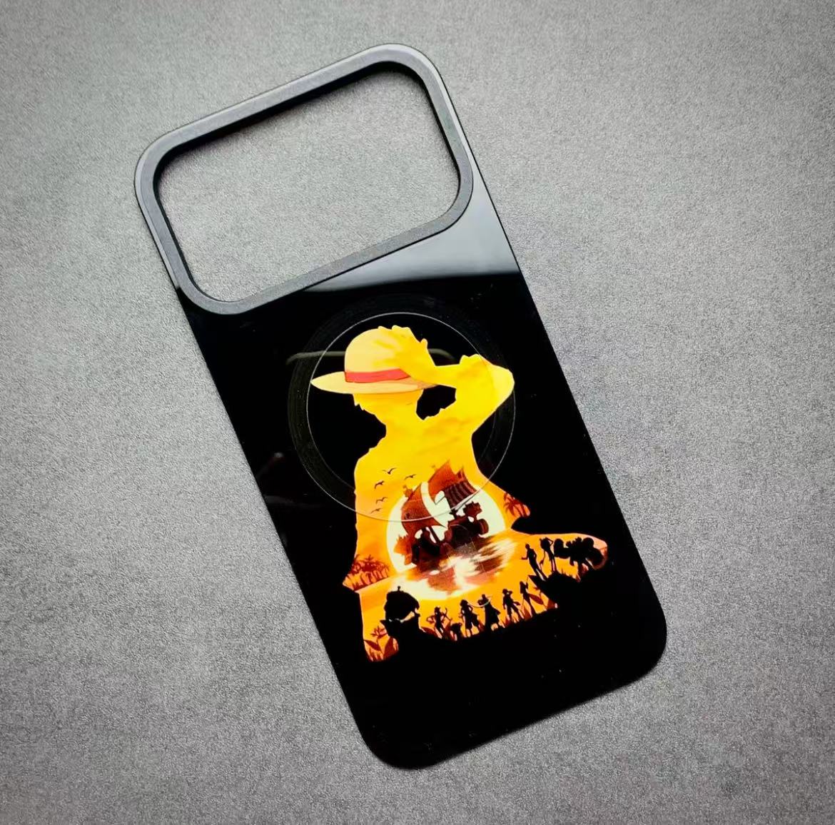 スマホケース  高級感分割式マグネットスマホケース  取り外し・交換可能  ダブルV  バックプレート＋ボトムケース  耐衝撃・防振性能に優れ、高級感あふれるスマホケースで、iPhone12~17 に対応