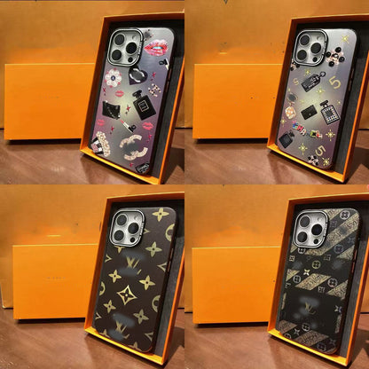 スマホケース  高級感レーザー加工スマホケース ダブルV &C   耐衝撃・防振性能に優れ、高級感あふれるスマホケースで、iPhone12~16 に対応