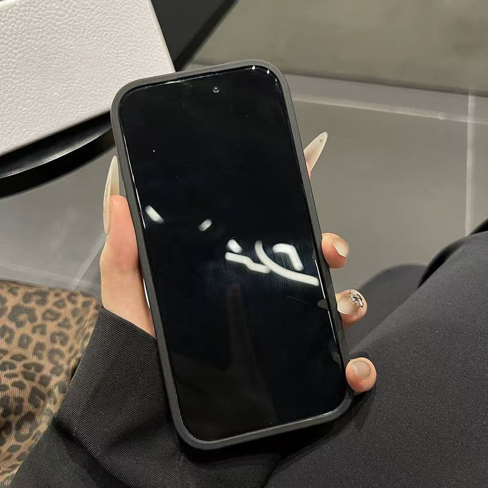 スマホケース  高級感スマホケース  ダブルFEN**    耐衝撃・防振性能に優れ、高級感あふれるスマホケースで、iPhone12~17 に対応