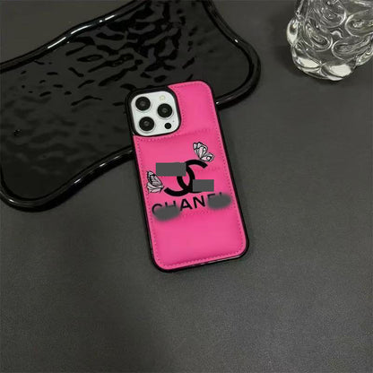 スマホケース  高級感ダウンジャケット風スマホケース  ダブルC   耐衝撃・防振性能に優れ、高級感あふれるスマホケースで、iPhone12~17 に対応