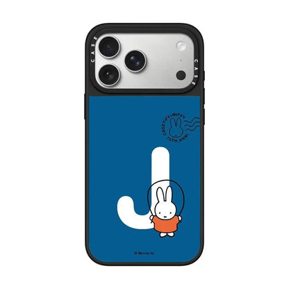 スマホケース  ケースTIFY  ミッフィーの愛らしい姿と A～Z のアルファベットが組み合わさったスマホケース  耐衝撃・防振性能に優れ、高級感あふれるスマホケースで、iPhone12~17 に対応