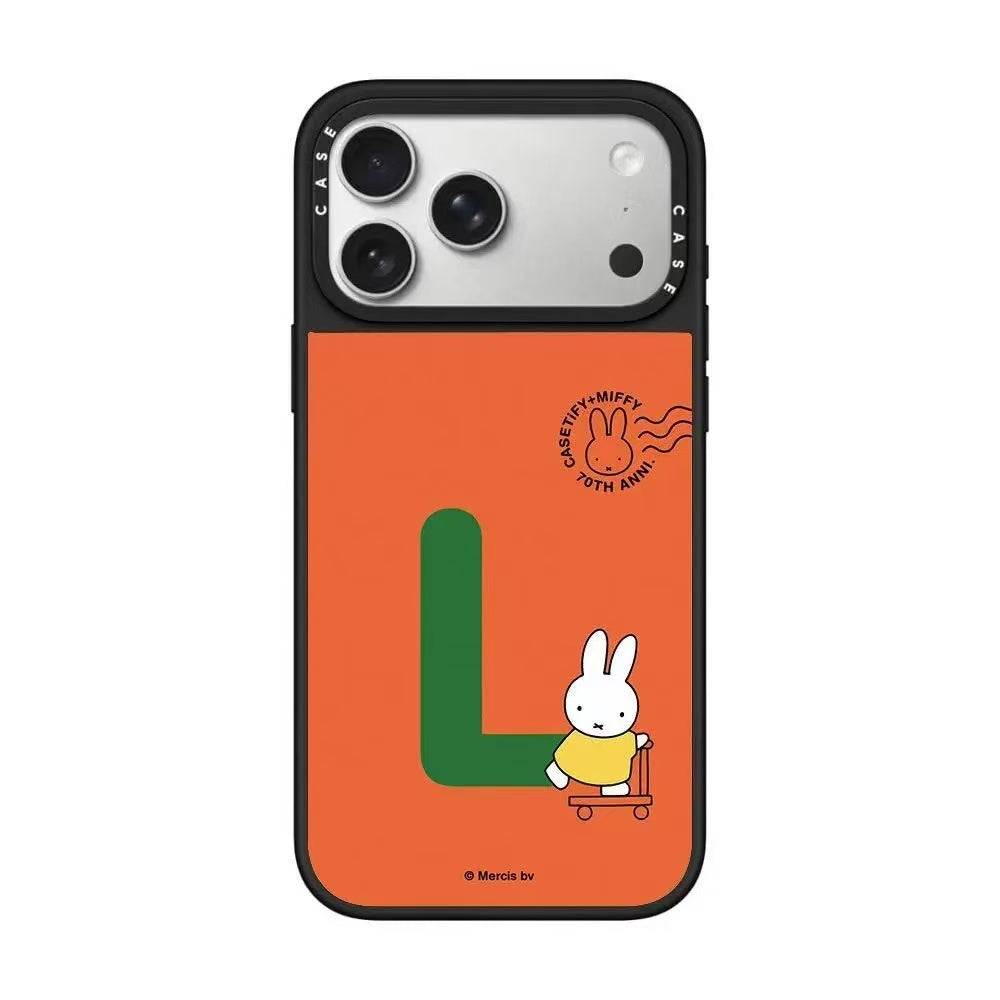 スマホケース  ケースTIFY  ミッフィーの愛らしい姿と A～Z のアルファベットが組み合わさったスマホケース  耐衝撃・防振性能に優れ、高級感あふれるスマホケースで、iPhone12~17 に対応