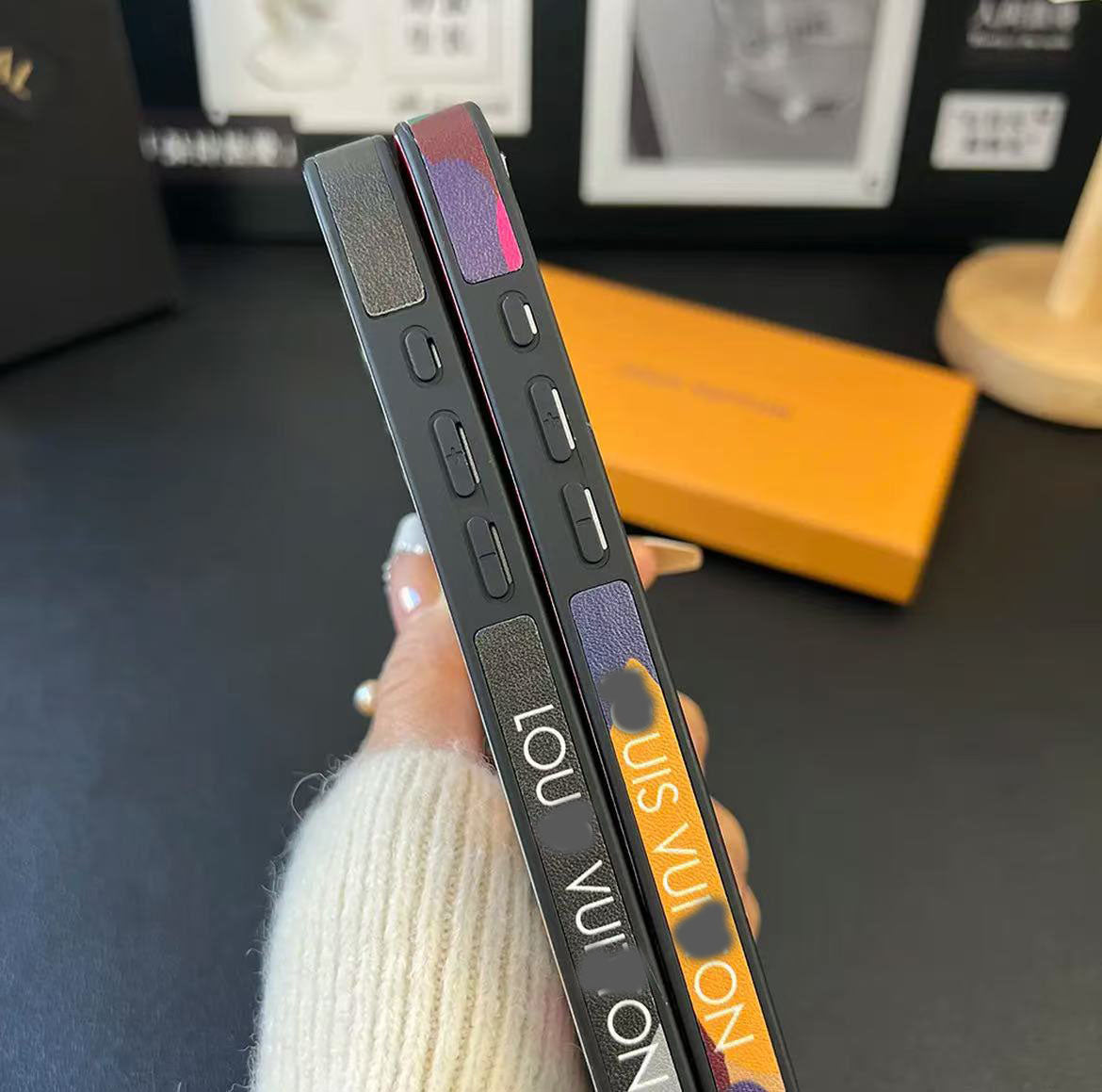 スマホケース  高級感女の子スマホケース  ダブルV  耐衝撃・防振性能に優れ、高級感あふれるスマホケースで、 iPhone13~16 に対応