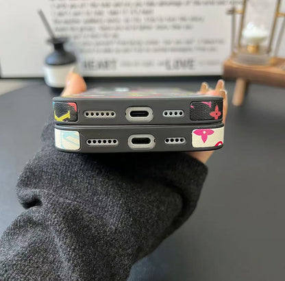 スマホケース  高級感全面花スマホケース  ダブルV  耐衝撃・防振性能に優れ、高級感あふれるスマホケースで、 iPhone13~16 に対応