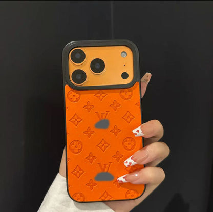 スマホケース  高級感レザー製  ダブルV  グリッタース  耐衝撃・防振性能に優れ、高級感あふれるスマホケースで、iPhone13~17 に対応