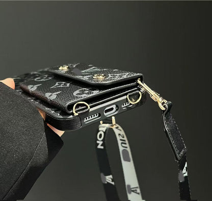 スマホケース  高級感カードポケット付き＋ストラップ付きスマホケース  ダブルV  耐衝撃・防振性能に優れ、高級感あふれるスマホケースで、iPhone12~16 に対応