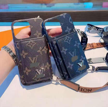 スマホケース  高級感カードポケット付き＋ストラップ付きスマホケース  ダブルV  耐衝撃・防振性能に優れ、高級感あふれるスマホケースで、iPhone13~17 に対応