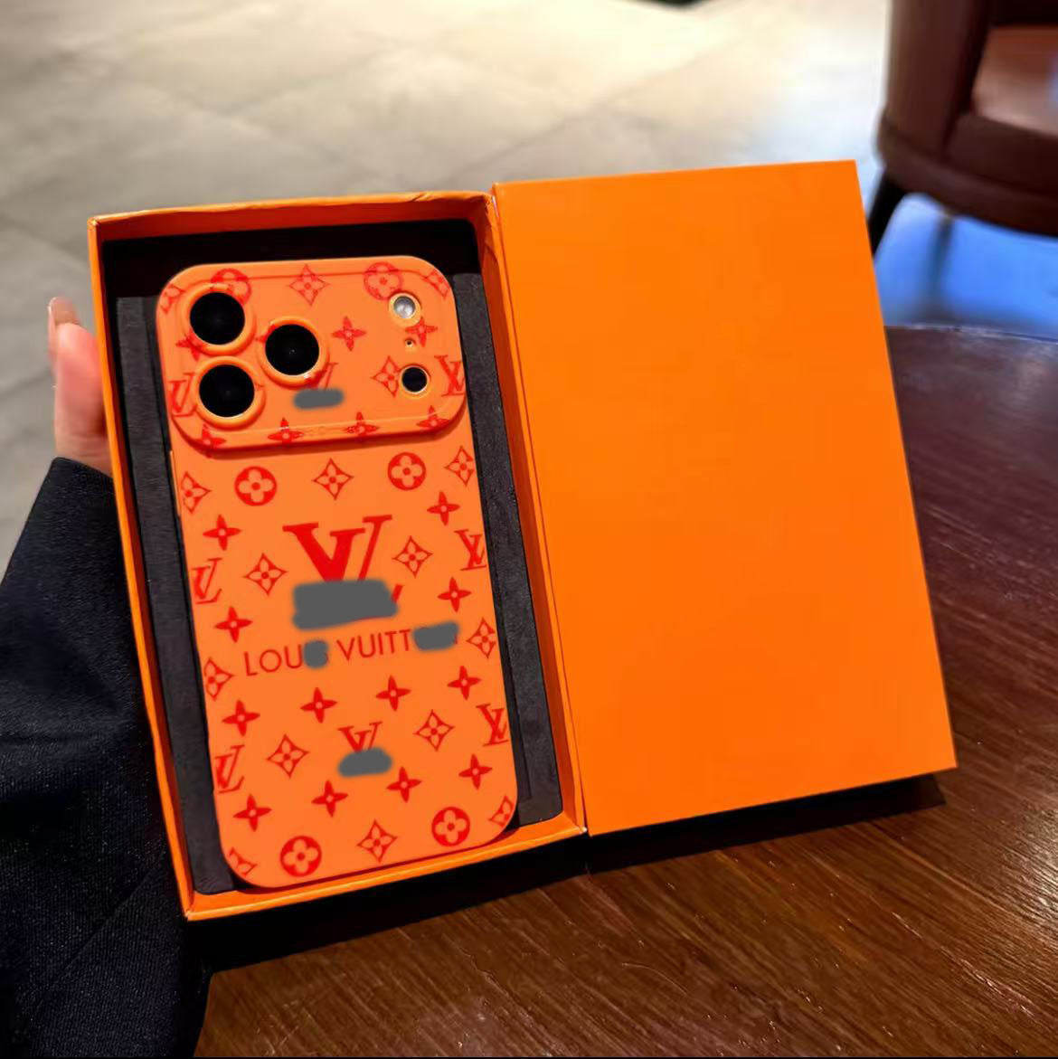 スマホケース  ダブルV 15色   耐衝撃・防振性能に優れ、高級感あふれるスマホケースで、iPhone11~17 に対応