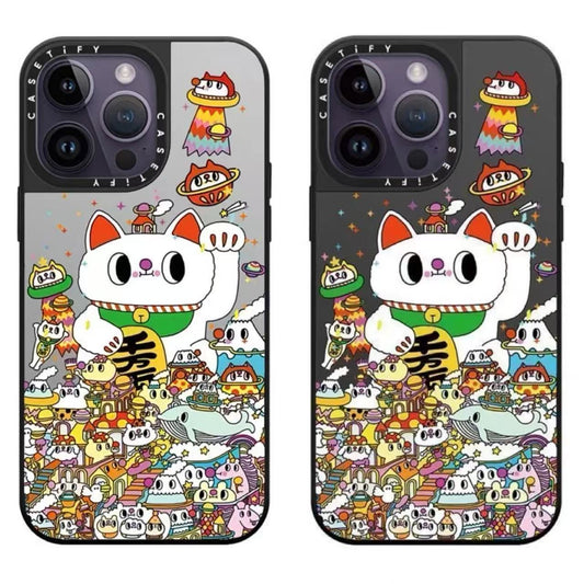 スマホケース  ミラー仕上げ招き猫柄スマホケース！ 縁起物のコンビで幸運を招き  耐衝撃・防振性能に優れ、高級感あふれるスマホケースで、iPhone12~16 に対応
