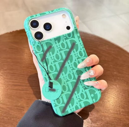 スマホケース  高級感開口式スマホケース  Di** 耐衝撃・防振性能に優れ、高級感あふれるスマホケースで、iPhone12~17 に対応