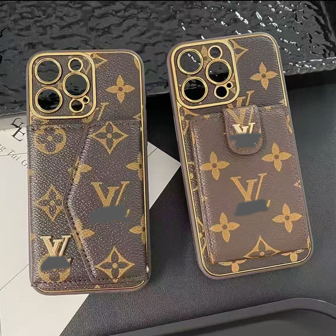 スマホケース  高級感カードポケット付きスマホケース  ダブルV  耐衝撃・防振性能に優れ、高級感あふれるスマホケースで、iPhone13~17 に対応