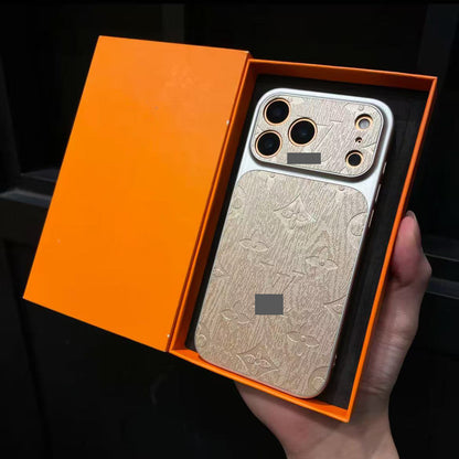 スマホケース  高級感レトロ木目柄スマホケース  ダブルV  耐衝撃・防振性能に優れ、高級感あふれるスマホケースで、iPhone13~17 に対応