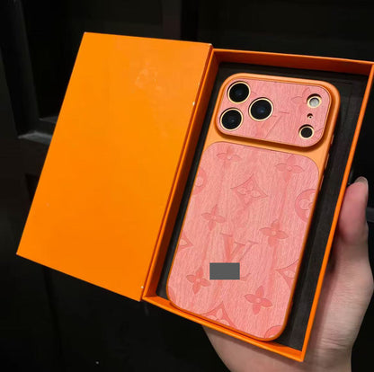 スマホケース  高級感レトロ木目柄スマホケース  ダブルV  耐衝撃・防振性能に優れ、高級感あふれるスマホケースで、iPhone13~17 に対応