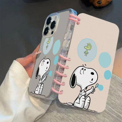 本型スマホケース  スヌーピの愛らしい柄が魅力的なスマホケースです！  手帳型スマホケース  キャラクターの柔らかい 折りたたみ式 ノート型 スマホケース  iPhone に対応