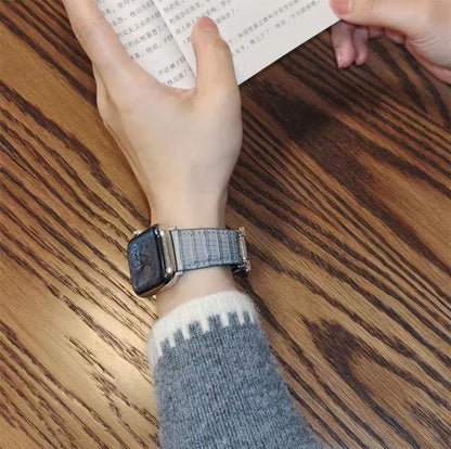 アップルウォッチストラップ  Apple Watch  ダブルV バンド　レザー リザード柄  iWatch ストラップ 38mm～49mm 対応