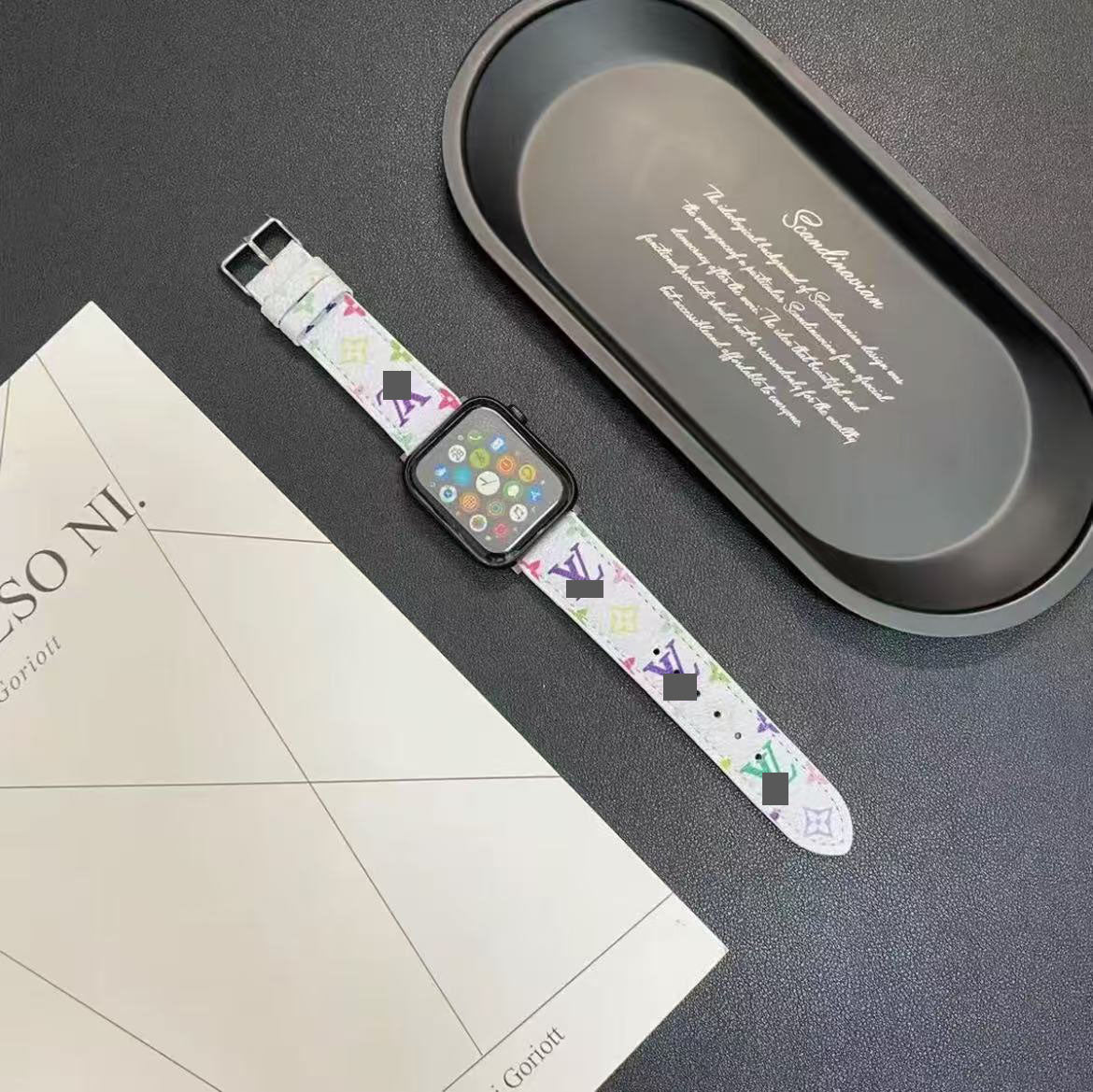 アップルウォッチストラップ  Apple Watch  ダブルV バンド　レザー リザード柄  iWatch ストラップ 38mm～49mm 対応