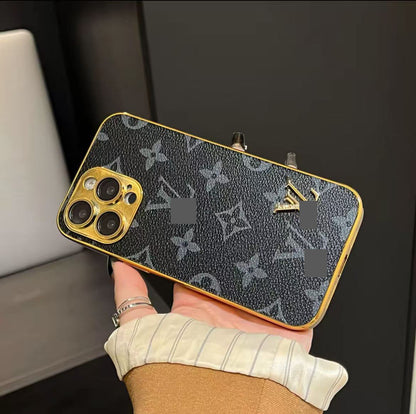 スマホケース  高級感メッキ加工 スマホケース  ダブルVL  ダブルＧ  耐衝撃・防振性能に優れ、高級感あふれるスマホケースで、iPhone に対応