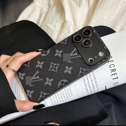 スマホケース  高級感レンズ保護付き  スマホケース  ダブルV  耐衝撃・防振性能に優れ、高級感あふれるスマホケースで、iPhone12~17 に対応