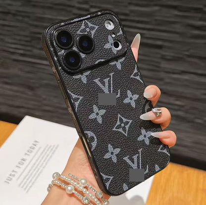 スマホケース  高級感レンズ保護付きスマホケース  ダブルV  耐衝撃・防振性能に優れ、高級感あふれるスマホケースで、iPhone12~17 に対応