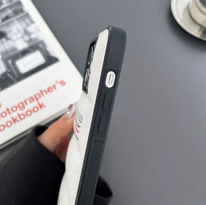 スマホケース  高級感ダウンジャケット風 スマホケース  ダブルB  耐衝撃・防振性能に優れ、高級感あふれるスマホケースで、iPhone12~17 に対応