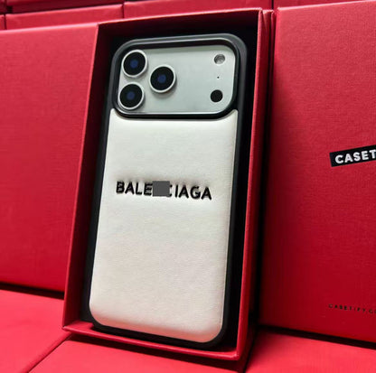 スマホケース  高級感レザー スマホケース  ダブルB  耐衝撃・防振性能に優れ、高級感あふれるスマホケースで、iPhone13~17 に対応