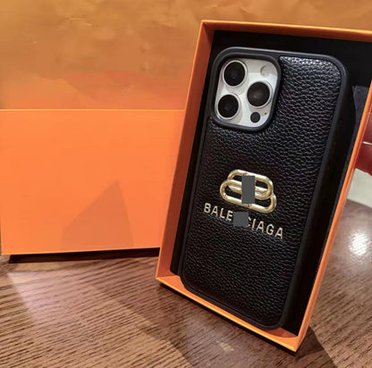 スマホケース  高級感レザー スマホケース  ダブルB  耐衝撃・防振性能に優れ、高級感あふれるスマホケースで、iPhone12~17 に対応