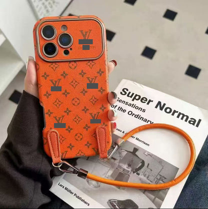 スマホケース  高級感ストラップ付きスマホケース   ダブルV  耐衝撃・防振性能に優れ、高級感あふれるスマホケースで、iPhone14~17 に対応