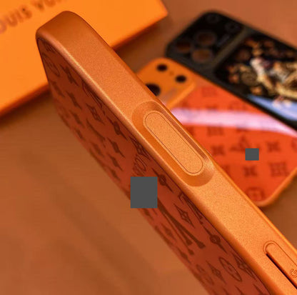 スマホケース  高級感リキッドシリコン＋アクリル スマホケース   ダブルV  耐衝撃・防振性能に優れ、高級感あふれるスマホケースで、iPhone14~17 に対応