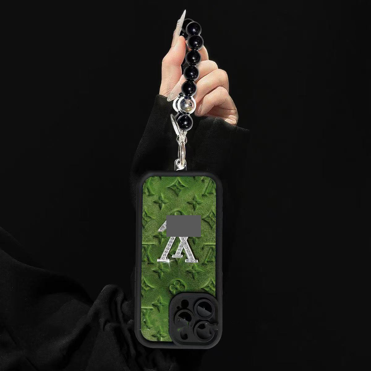 スマホケース  高級感ブレスレットを付き  ダブルV  耐衝撃・防振性能に優れ、高級感あふれるスマホケースで、iPhone11~17 に対応