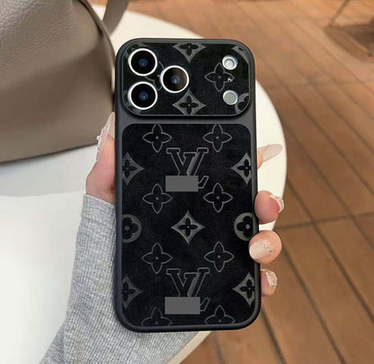 #37  スマホケース  もちもちフワフワスマホケース  耐衝撃・防振性能に優れ、iPhone14~17 に対応