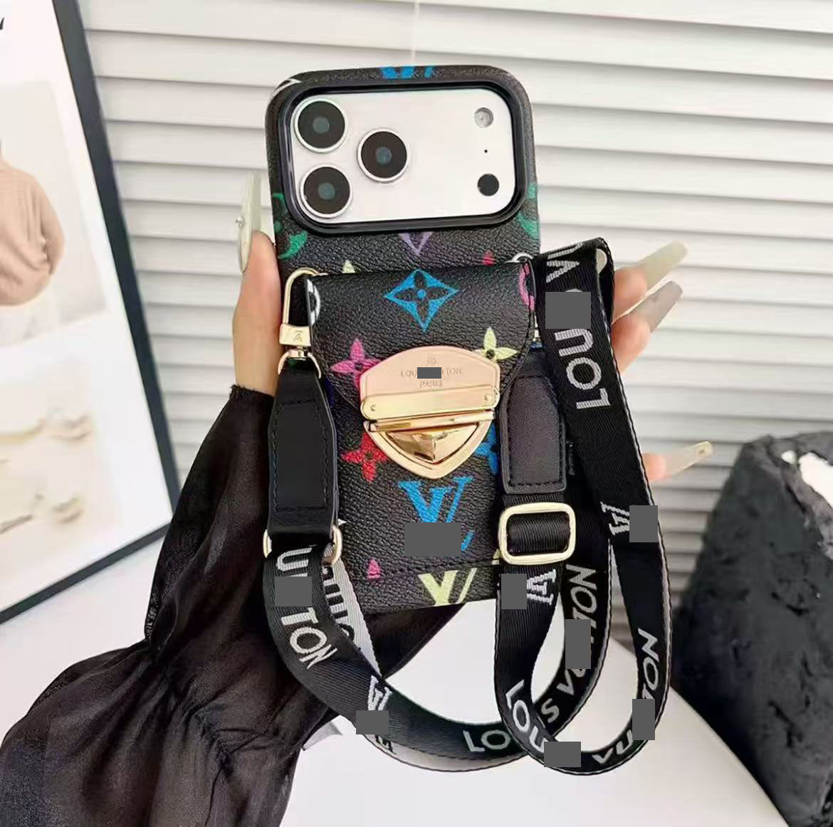 #510  スマホケース  ストラップ付き カード収納付き  耐衝撃・防振性能に優れ、iPhone に対応