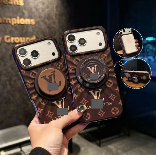 スマホケース  高級感マグネット式スマホケース  マグネットスタンド付き  ダブルV  耐衝撃・防振性能に優れ、高級感あふれるスマホケースで、iPhone14~17 に対応