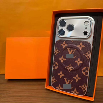 スマホケース  高級感マグネット式スマホケース  ダブルV  耐衝撃・防振性能に優れ、高級感あふれるスマホケースで、iPhone13~17 に対応