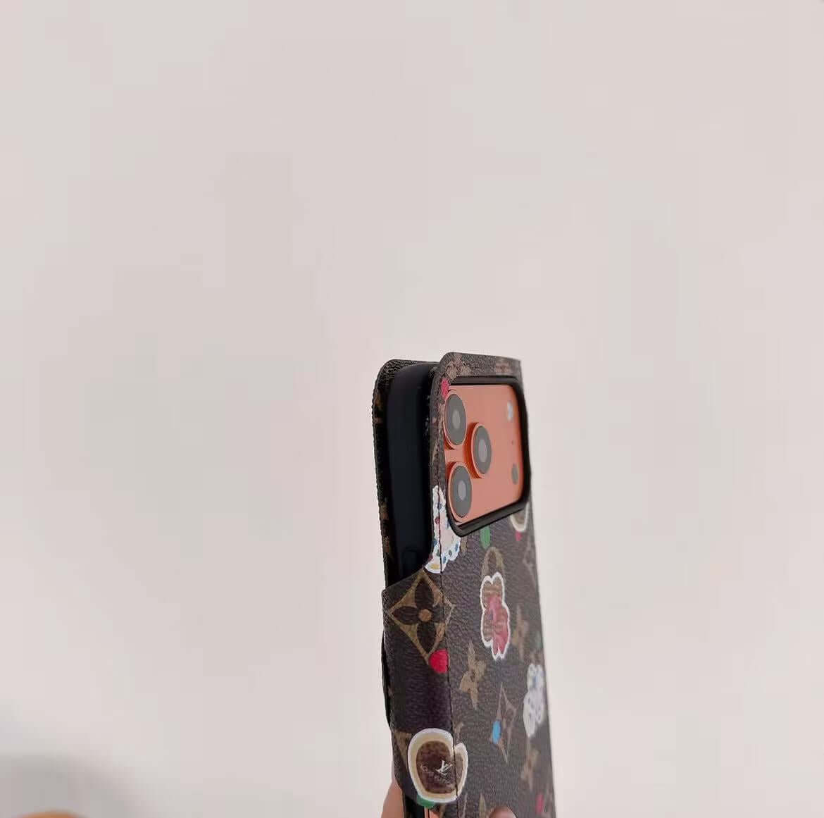 #415  スマホケース  手帳型スマホケース    耐衝撃・防振性能に優れ、iPhoneに対応