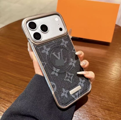 #M02  スマホケース  レザー製 マグネットスマホケース   耐衝撃・防振性能に優れ、iPhone に対応