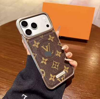 #M02  スマホケース  レザー製 マグネットスマホケース   耐衝撃・防振性能に優れ、iPhone に対応